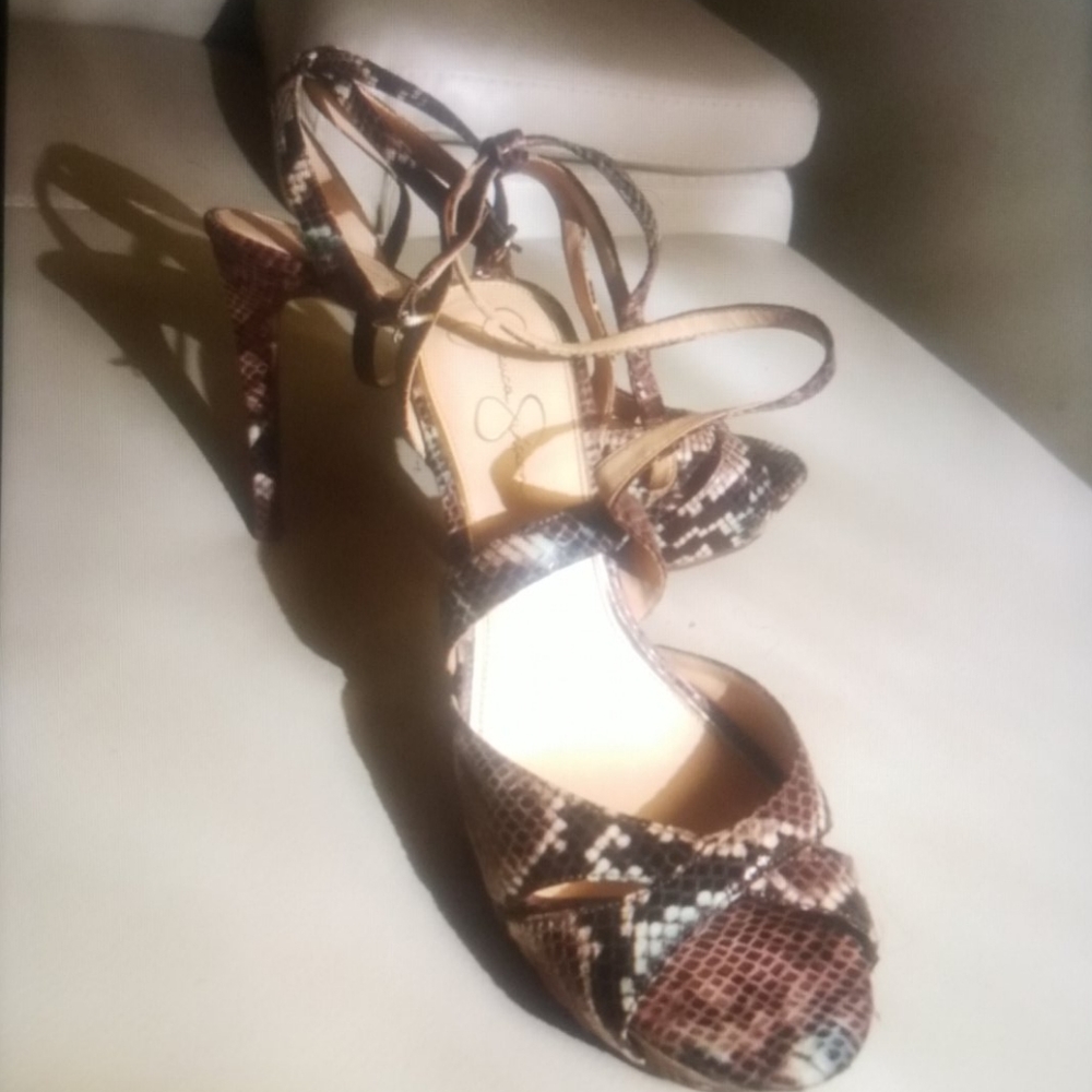 Jessica Simpson snake skin heeled